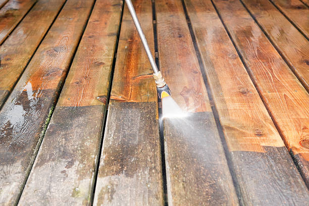 Best Roof Power Washing Services  in Laware City, DE